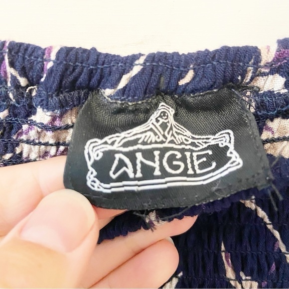 Angie | Women’s Smocked Floral Bohemian Peasant Crop Top Size S/M - Picture 3 of 5